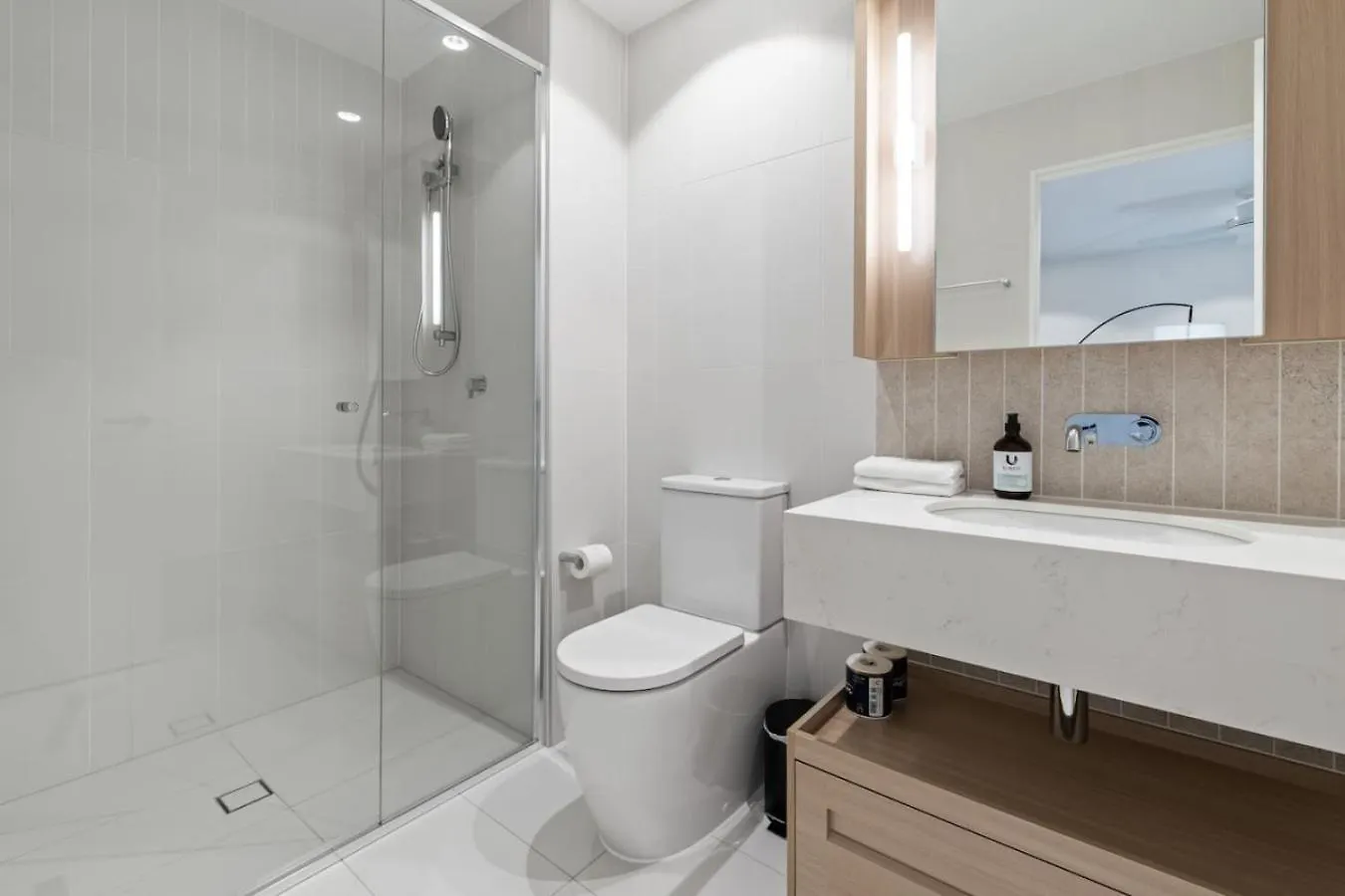 Designer 2 Bed In Queens Wharf Riverfront Cbd Gem Brisbane