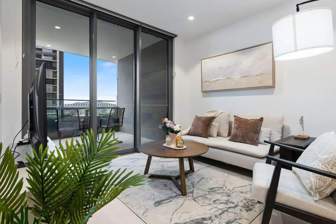 Designer 2 Bed In Queens Wharf Riverfront Cbd Gem Brisbane